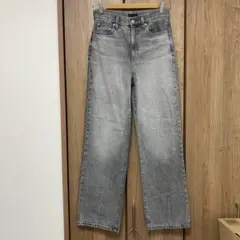 UNIQLO ユニクロ　ワイドストレートハイライズデニム　23