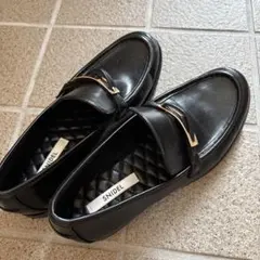 SNIDEL ブラックローファー ゴールドバックル　サイズ　Lのサムネイル