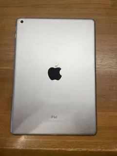 Apple iPad 第五世代 本体 シルバー - メルカリ