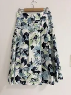 Doux archives 花柄フレアスカート M 上品 清楚 春夏コーデのサムネイル