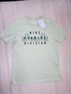 NIKE RUNNING DIVISION Tシャツ ライトグリーン