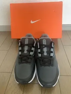 ゴルフシューズ nike