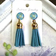 タッセルデザイン ピアス/イヤリング 青金(ハンドメイド)