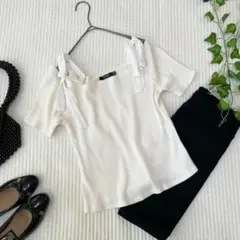 【美品✨】Bershka ベルシュカ 肩リボンリブ半袖トップス ホワイト