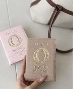 韓国 QUNG パスポートケース