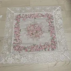 ピエールカルダン　レースハンカチ