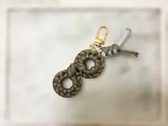 Item thumbnail for item cea146c7-e5c7-43d7-8e89-4e150f337f63