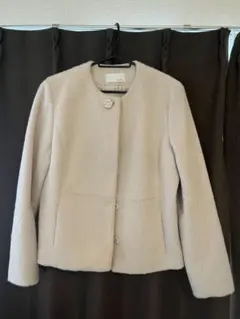 index ノーカラー　コート　ベージュ ジャケット Mサイズ