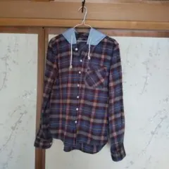 フランネルチェック柄フード付きシャツ
