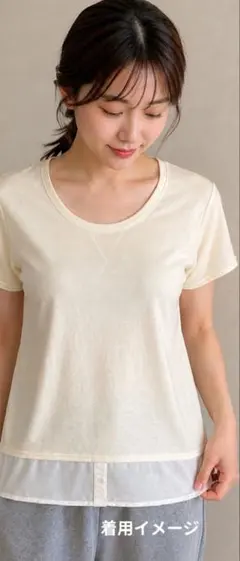 裾切り替え 半袖Tシャツ アイボリー