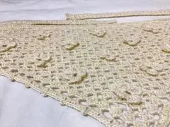 花模様のかぎ針編みバブーシュカ　三角スカーフ