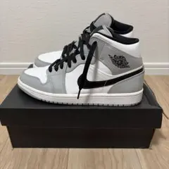 NIKE AIR JORDAN 1 MID グレー ホワイトのサムネイル