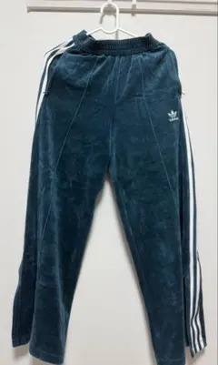 【最終セール】adidas ジャージ　パンツ