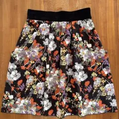 【INDIVI】花柄フレアミニスカート サイズ38