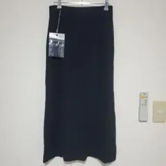 黒ロングスカート 新品 後スリット入り