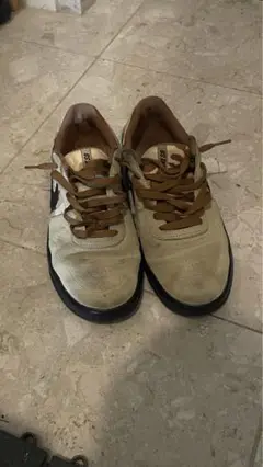 NIKESB スニーカー 迷彩