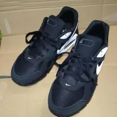 Nike Air Max IVO ブラック/ホワイト