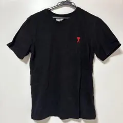 ami 黒 Tシャツ 赤いハート刺繍のサムネイル