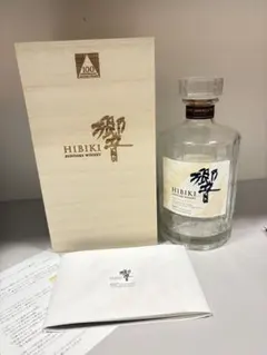 HIBIKI響100周年記念　空ボトル　ケース付 2026年最新】響 空ボトルの人気アイテム - メルカリ
