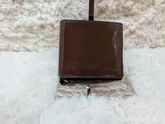PRADA エナメル 二つ折り財布 브라운