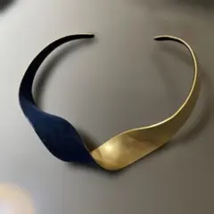 ネイビーとゴールドのチョーカー ベロア