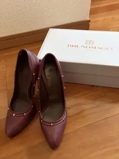 BRUNOMAGLI パンプス ボルドー ゴールドスタッズのサムネイル