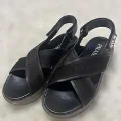 PRADAメンズサンダルのサムネイル