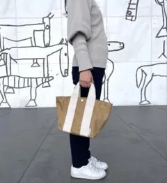 Item thumbnail for item 44766490-756f-4e30-825b-1f9248fb3b67