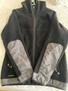 マウンテンイクイップメント　フリースパーカー　ブラック