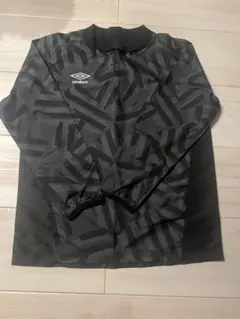 umbro アンブロ ピステ 長袖 160cm 黒 グレー 総柄 ジュニア