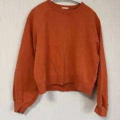 オレンジ クロップド トレーナー