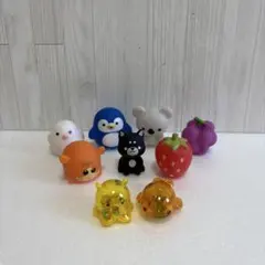 ソフビ　フィギュアセット かわいいお風呂やプールで遊べるおもちゃ