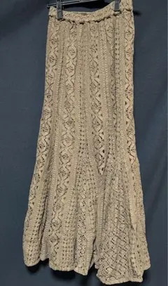 定価16000円　新品タグ付き　RADIATE スカート