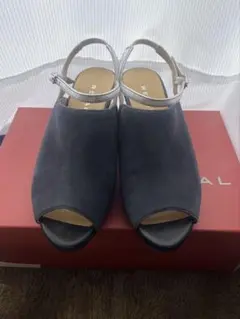 【REGAL】ネイビー バックストラップサンダル 23.5cm ヒール約7cm