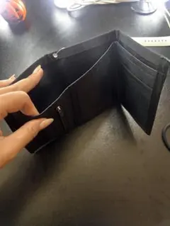 黒 財布