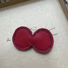 蝶々　ちょうちょ　レザー　ブローチ
