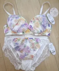 【新品】tutu anna 花柄ブラジャーショーツセット D65/Mのサムネイル