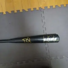 Kポイントストロング3 バット ブラック/ゴールド