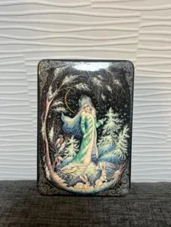 【値下げ】ロシアのパレフ漆器箱　スネグーラチカ雪娘