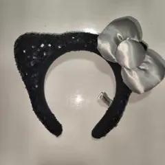 ハローキティカチューシャ 黒 スパンコール