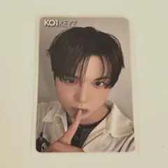 KO1KEYZ 柳谷伊冴 HMVオンライン特典 トレカ