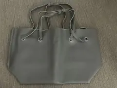 未使用・新品　グレー トートバッグ 　大容量　A4サイズ以上