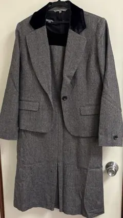 ローラアシュレイ グレー ワンピーススーツ