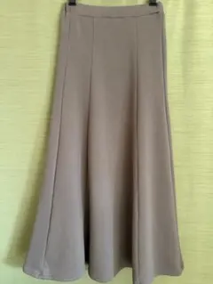 グレーロングスカートM新品未使用/裏起毛暖かいスカート/真冬に/綺麗め