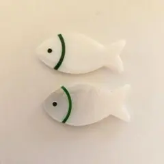貝製　お魚形箸置き　ペア