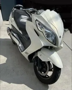 S*D様 SUZUKI スカイウェイブ250 ホワイト ビッグスクーターのサムネイル
