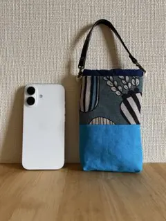 スマホショルダーバッグ 青と柄入り H