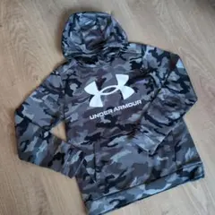 UNDER ARMOUR 迷彩柄 パーカー160