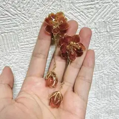 ブライダルイヤリング　レジンフラワーのイヤリング　ワイヤーレジン揺れるイヤリング