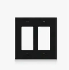 黒いプラスチック製スイッチカバー